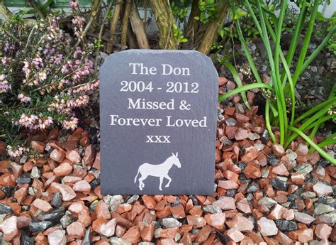 VIRTUAL pet memorial headstone