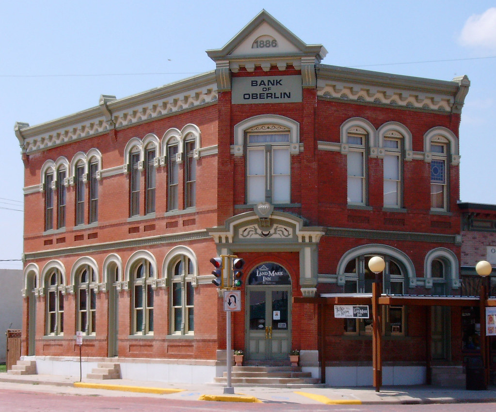 Former Courthouse & Bank of Oberlin