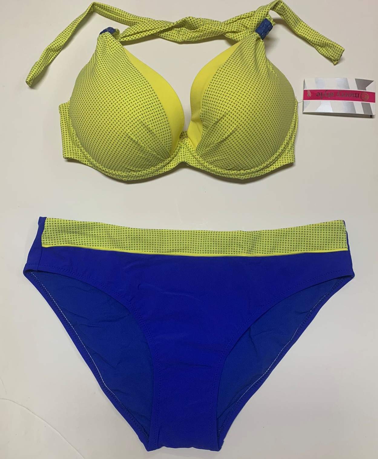 Women's Two Piece Swimsuit Size L (36D) Blue & Yellow Padded