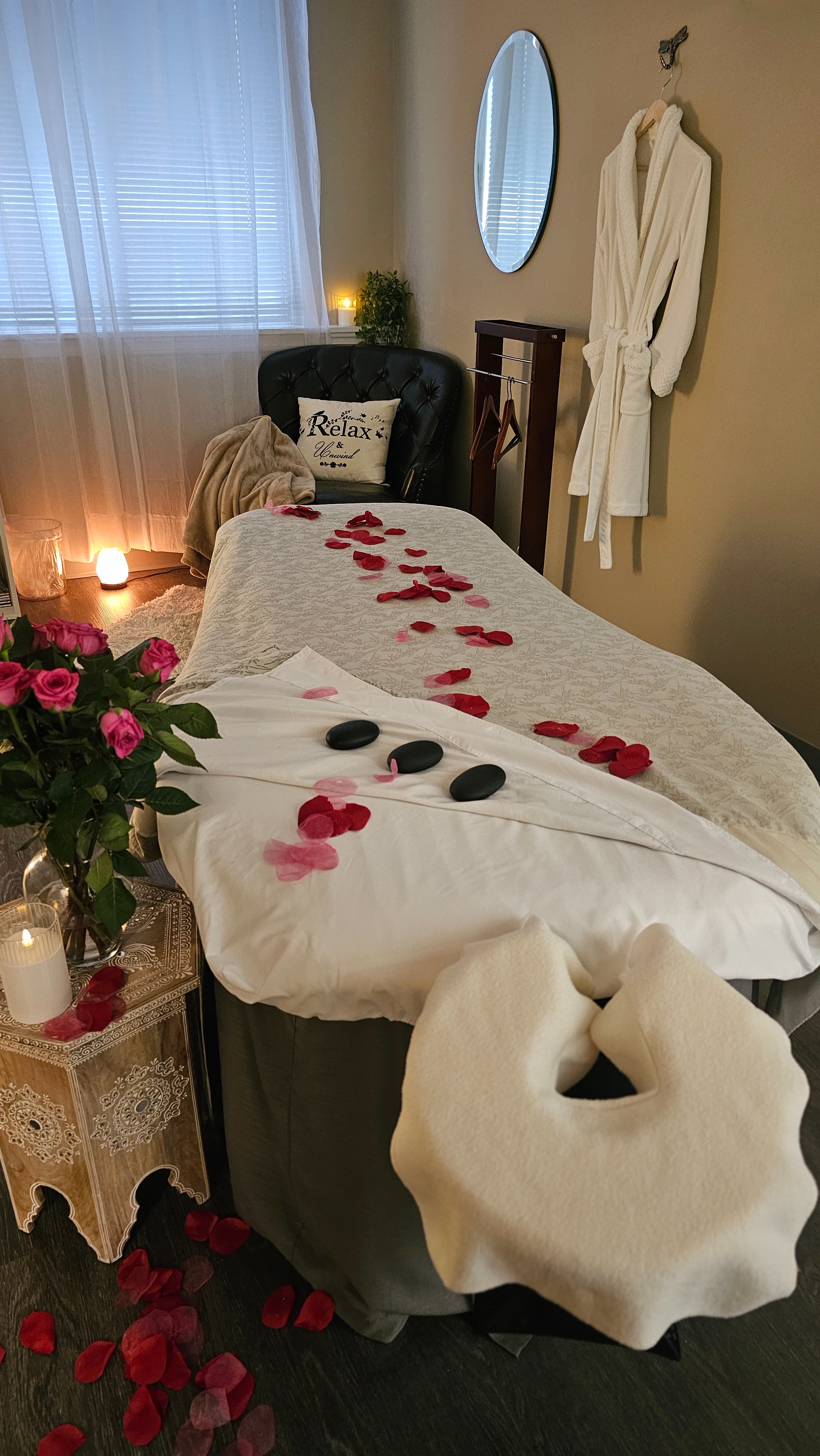 Spa in Sandy Springs, Atlanta, Facial, MicroNeedling Facial, Valentines Facial Massage, Glass Facial, Valentines Gift ideas for her