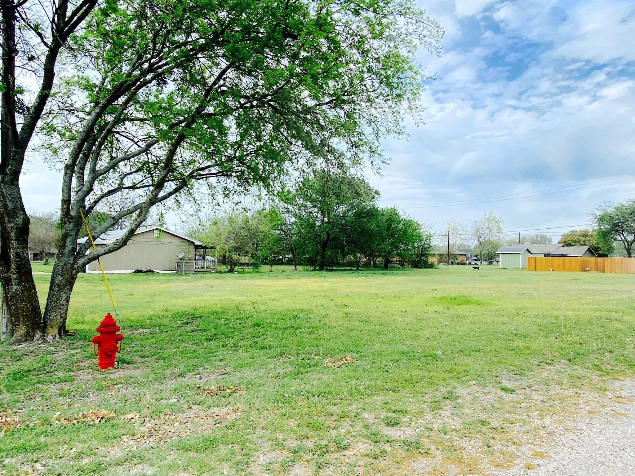 New construction lot in Tom Bean, Texas with utilities including sewer and water