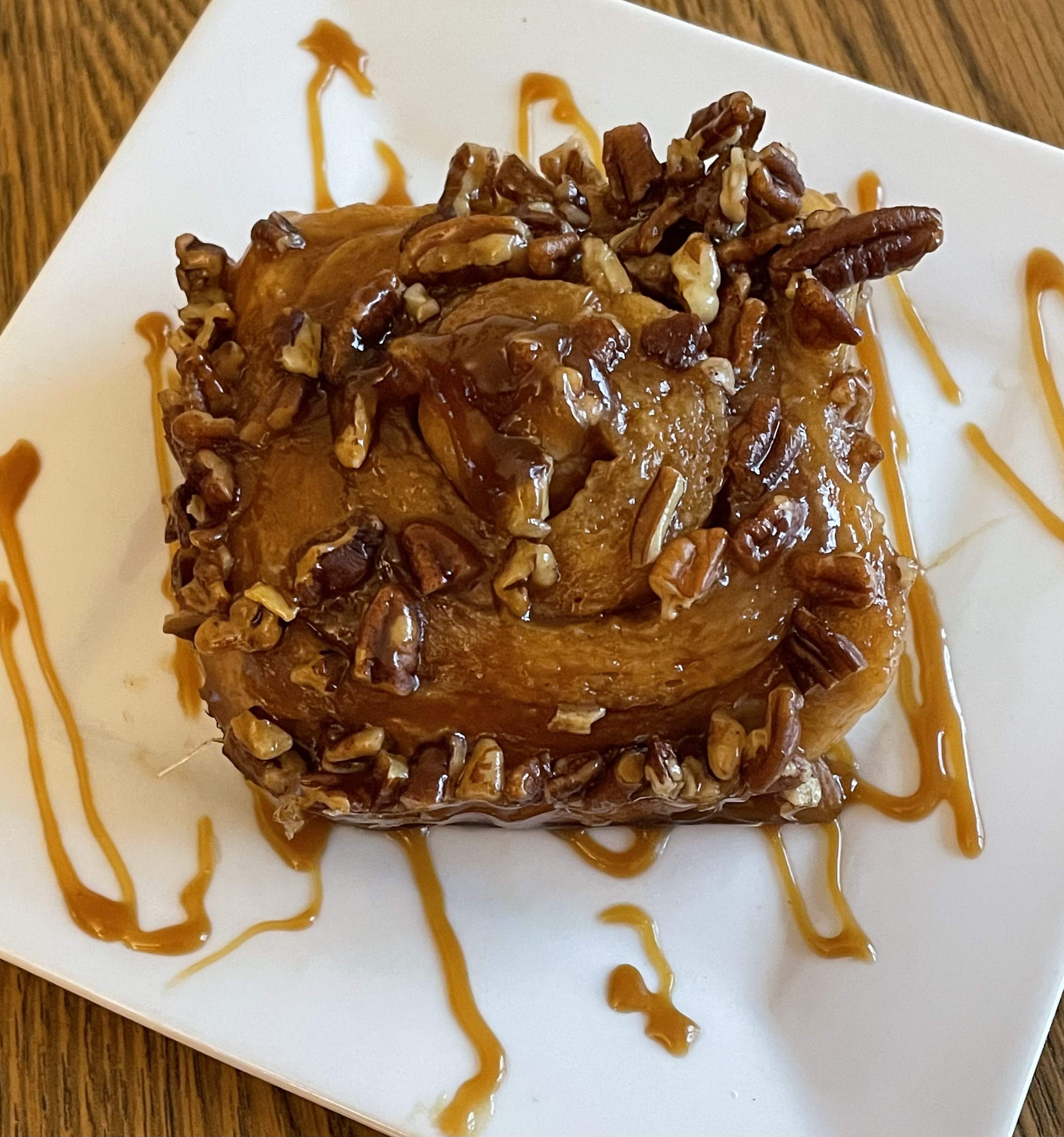 caramel pecan roll